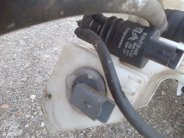 bontott PEUGEOT 407 Első Ablakmosó Szivattyú