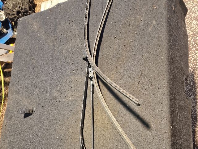 bontott PEUGEOT 407 Első Ablaktörlő Kar