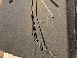 bontott PEUGEOT 407 Első Ablaktörlő Kar