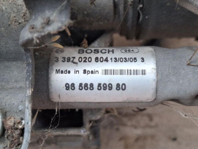 bontott PEUGEOT 407 Első Ablaktörlő Szerkezet Motorral