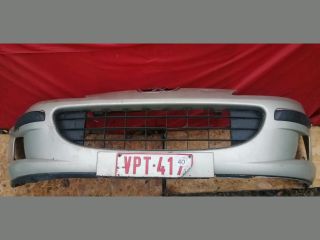 bontott PEUGEOT 407 Első Lökhárító (Részeivel)
