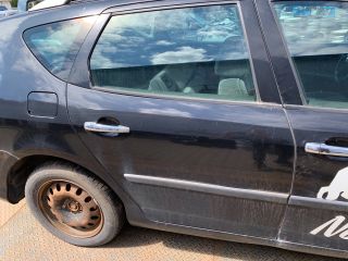 bontott PEUGEOT 407 Első Lökhárító (Részeivel)