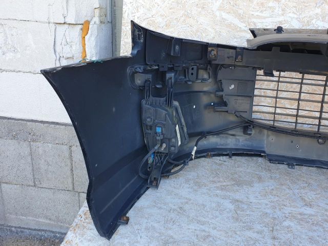 bontott PEUGEOT 407 Első Lökhárító (Részeivel)