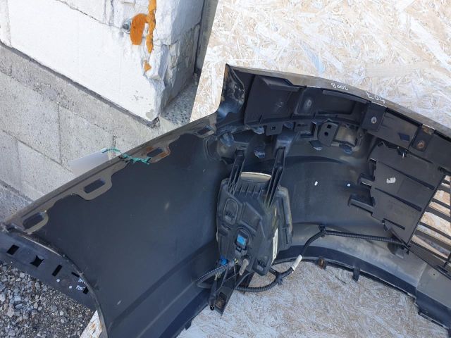 bontott PEUGEOT 407 Első Lökhárító (Részeivel)