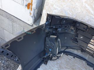 bontott PEUGEOT 407 Első Lökhárító (Részeivel)