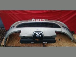 bontott PEUGEOT 407 Első Lökhárító (Részeivel)