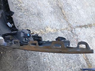 bontott PEUGEOT 407 Első Lökhárító (Részeivel)