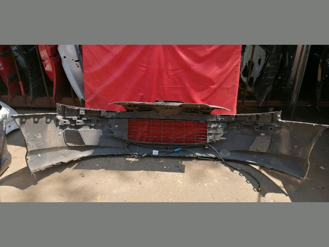 bontott PEUGEOT 407 Első Lökhárító (Részeivel)