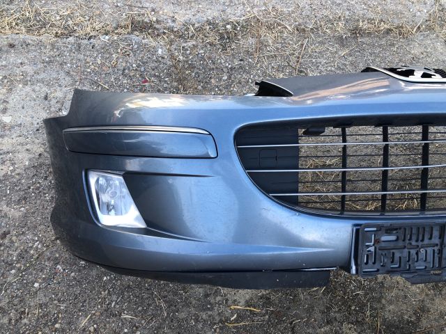 bontott PEUGEOT 407 Első Lökhárító (Részeivel)