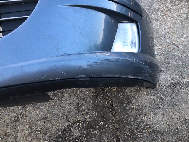 bontott PEUGEOT 407 Első Lökhárító (Részeivel)