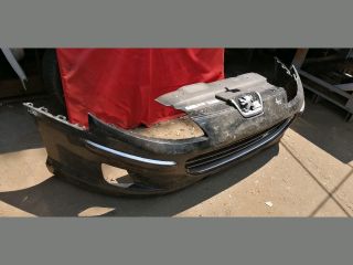 bontott PEUGEOT 407 Első Lökhárító (Részeivel)