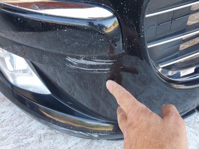 bontott PEUGEOT 407 Első Lökhárító (Részeivel)