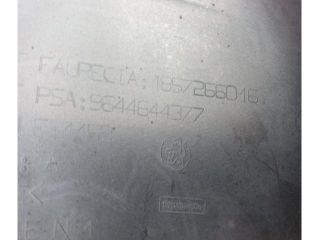 bontott PEUGEOT 407 Első Lökhárító (Üresen)