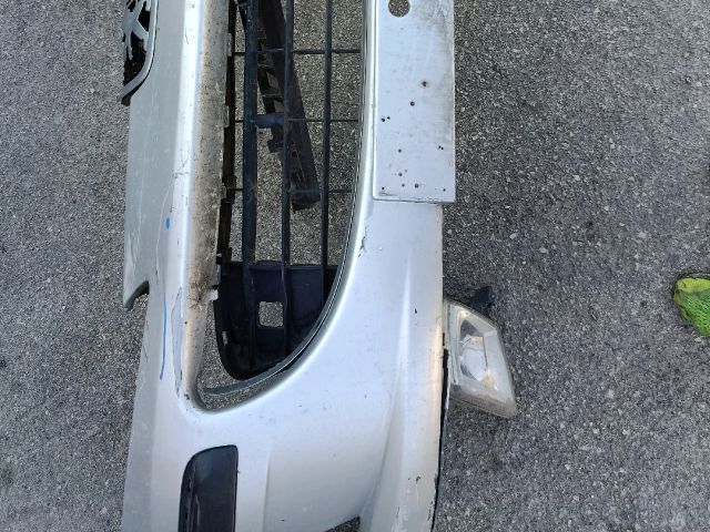 bontott PEUGEOT 407 Első Lökhárító (Üresen)