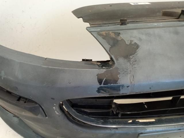 bontott PEUGEOT 407 Első Lökhárító (Üresen)