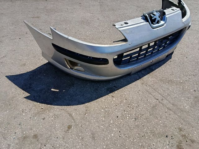 bontott PEUGEOT 407 Első Lökhárító (Üresen)