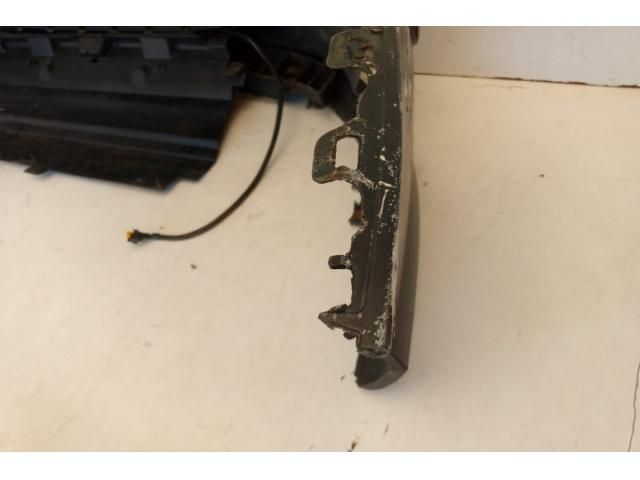 bontott PEUGEOT 407 Első Lökhárító (Üresen)