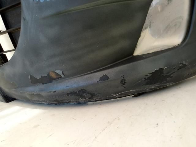 bontott PEUGEOT 407 Első Lökhárító (Üresen)
