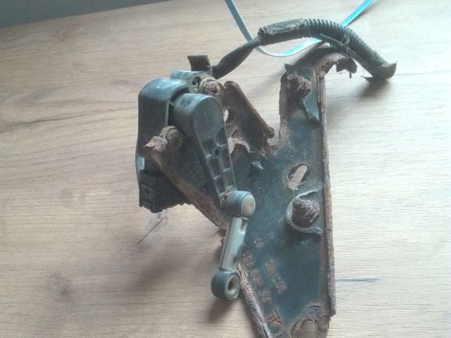 bontott PEUGEOT 407 Első Xenon Szintszabályzó Jeladó