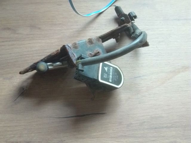 bontott PEUGEOT 407 Első Xenon Szintszabályzó Jeladó