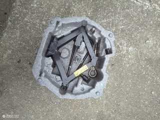 bontott PEUGEOT 407 Emelő