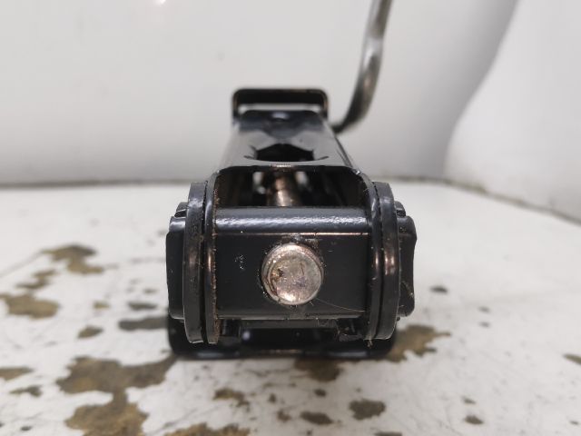 bontott PEUGEOT 407 Emelő