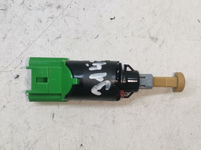 bontott PEUGEOT 407 Fék Pedál Kapcsoló