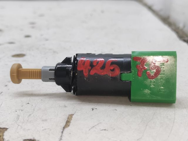 bontott PEUGEOT 407 Fék Pedál Kapcsoló