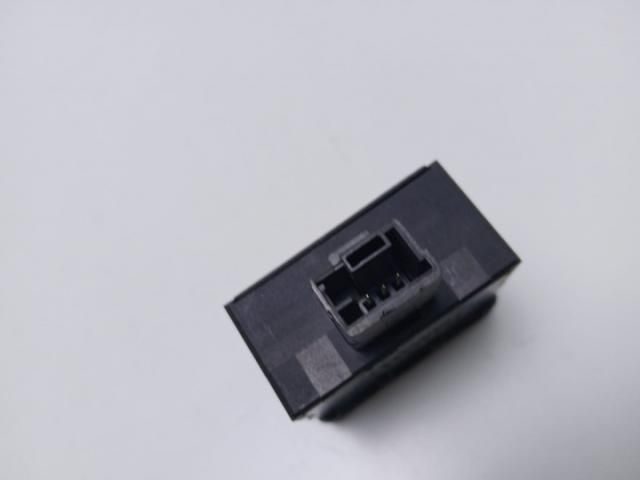 bontott PEUGEOT 407 Fényszórómagasság Állító Kapcsoló