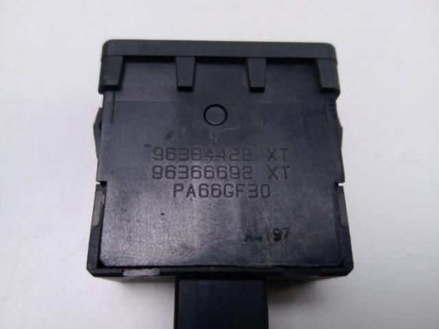 bontott PEUGEOT 407 Fényszórómagasság Állító Kapcsoló