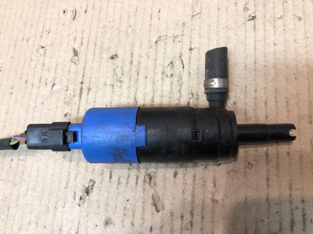 bontott PEUGEOT 407 Fényszórómosó Szivattyú