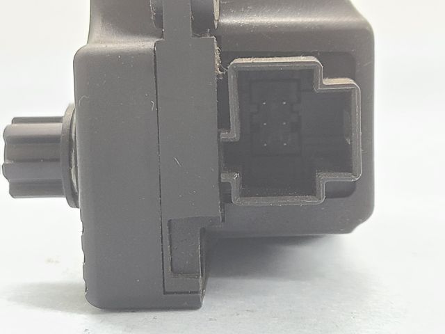 bontott PEUGEOT 407 Fűtés Állító Motor