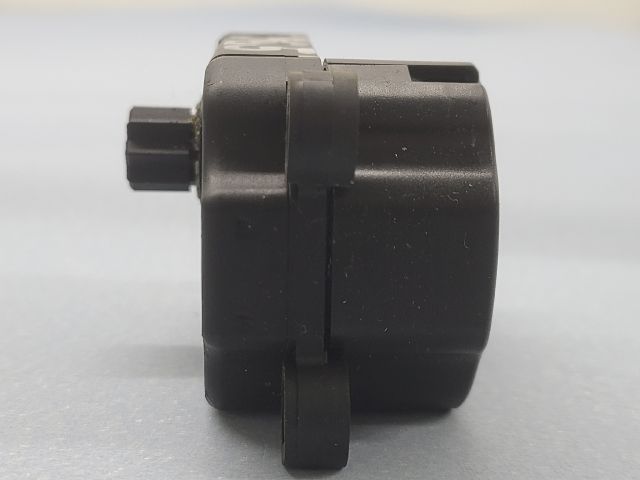 bontott PEUGEOT 407 Fűtés Állító Motor