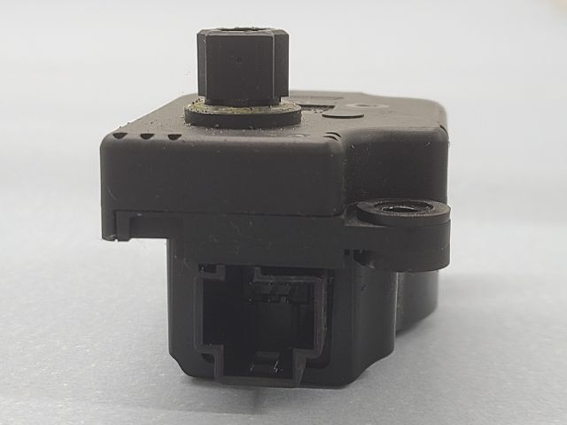 bontott PEUGEOT 407 Fűtés Állító Motor