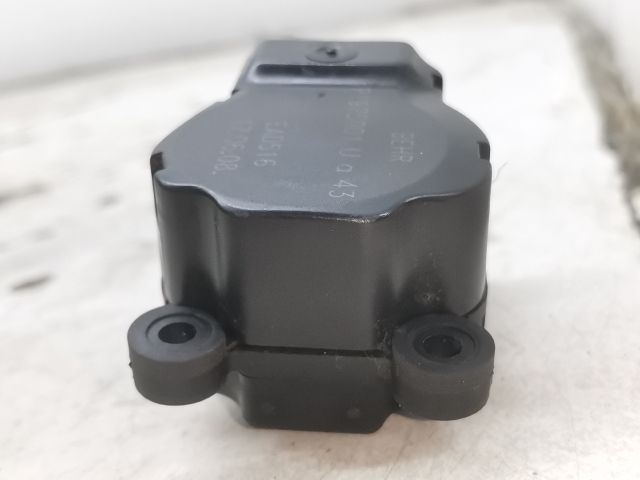 bontott PEUGEOT 407 Fűtés Állító Motor