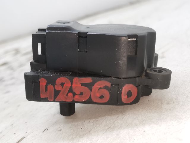 bontott PEUGEOT 407 Fűtés Állító Motor