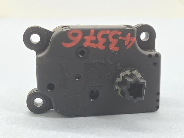 bontott PEUGEOT 407 Fűtés Állító Motor