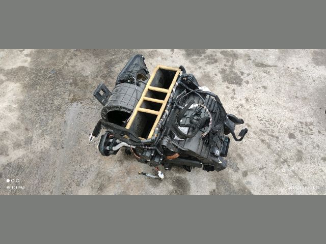 bontott PEUGEOT 407 Fűtés Box