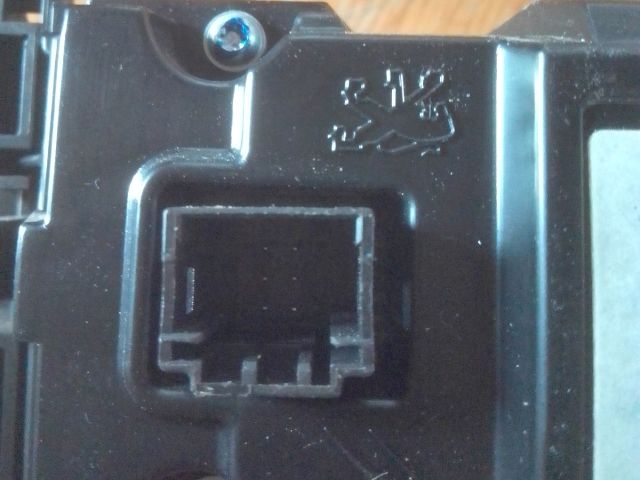 bontott PEUGEOT 407 Fűtéskapcsoló (digit klímás)