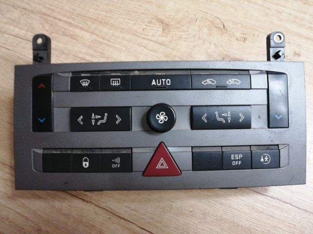bontott PEUGEOT 407 Fűtéskapcsoló (digit klímás)