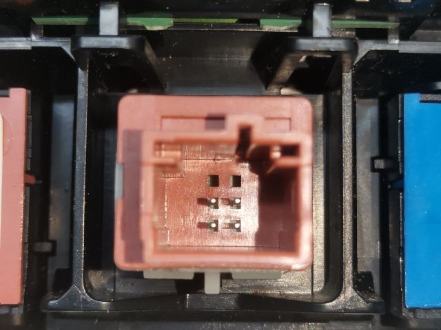 bontott PEUGEOT 407 Fűtéskapcsoló (digit klímás)