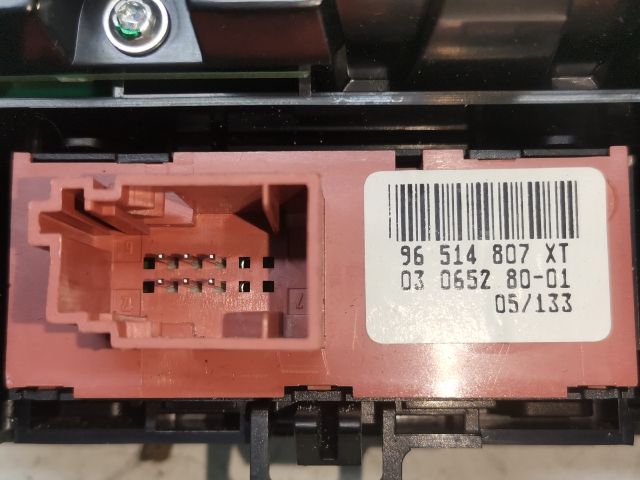 bontott PEUGEOT 407 Fűtéskapcsoló (digit klímás)