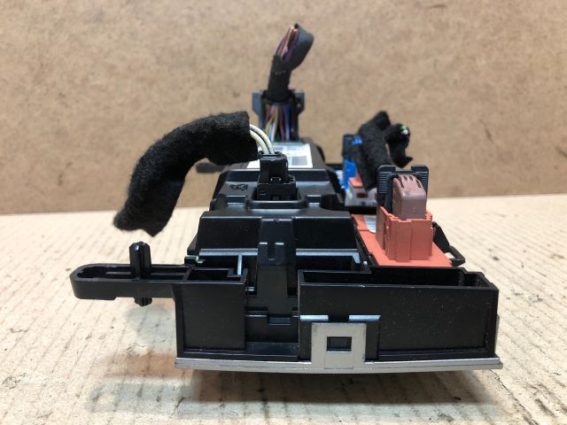 bontott PEUGEOT 407 Fűtéskapcsoló (digit klímás)