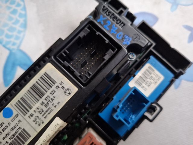 bontott PEUGEOT 407 Fűtéskapcsoló (digit klímás)