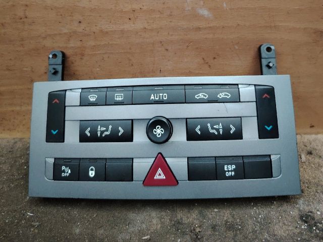 bontott PEUGEOT 407 Fűtéskapcsoló (manuális klímás)