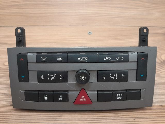 bontott PEUGEOT 407 Fűtéskapcsoló (manuális klímás)