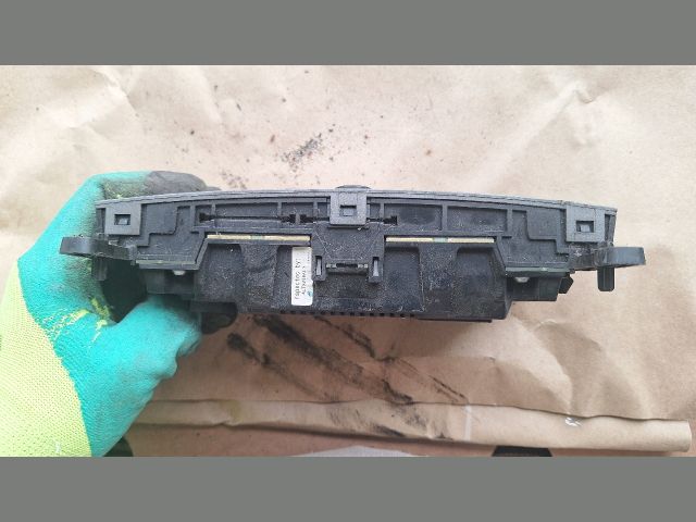 bontott PEUGEOT 407 Fűtéskapcsoló (Nem klímás)