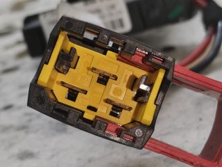 bontott PEUGEOT 407 Fűtőradiátor (Elektromos)