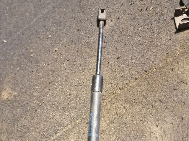 bontott PEUGEOT 407 Gázrugós Kitámasztó Teleszkóp Csomagtérajtó (Pozíciófüggetlen)