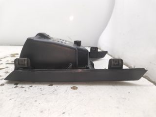 bontott PEUGEOT 407 Hátsó Hamutartó